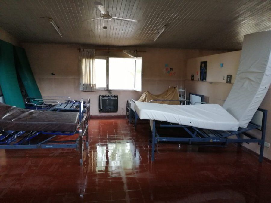 Así lucía el hospital Gailhac este viernes tras la tormenta en Mendoza