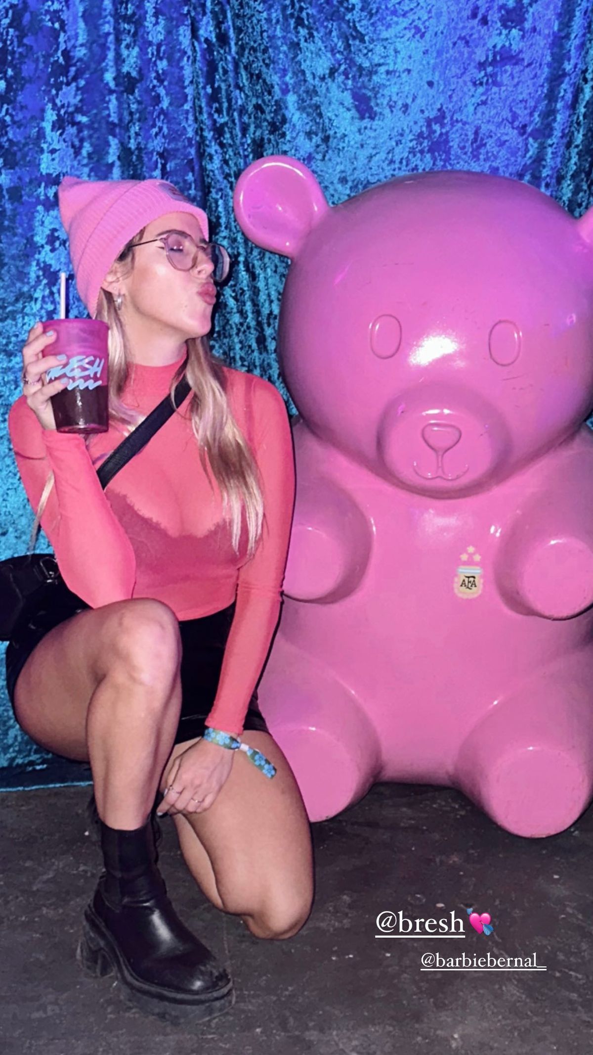 Nati Jota metió polerita transparente y se vio hasta el último detalle de su brassier. Nati Jota metió polerita transparente y se vio hasta el último detalle de su brassier.