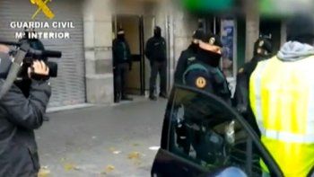 Detuvieron en España a tres miembros de una red de reclutamiento para el Estado Islámico