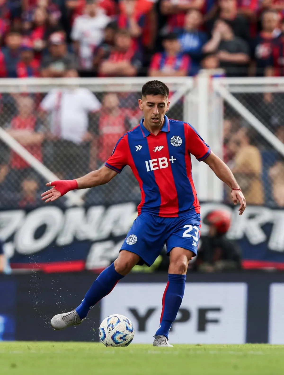 El mendocino Gast&oacute;n Hern&aacute;ndez volvi&oacute; a sufrir una ruptura de ligamentos cruzados.&nbsp;