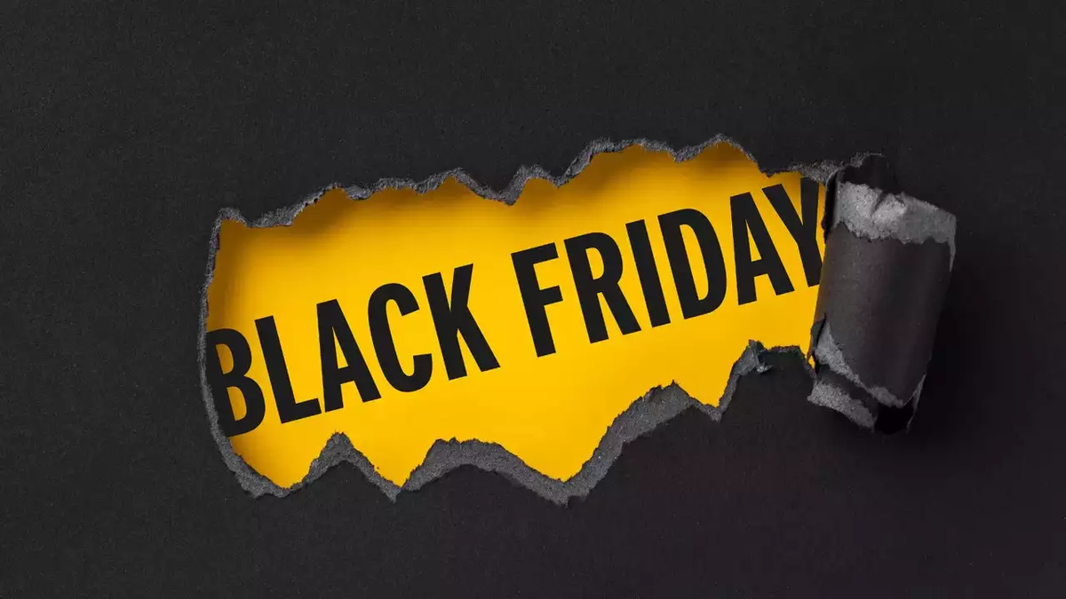 El Black Friday se realiza un día después de Acción de gracias. El Black Friday se realiza un día después de Acción de gracias.
