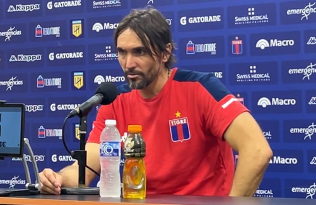 Diego Martínez negó contactos con Boca, pero se mostró dispuesto a entablar negociaciones