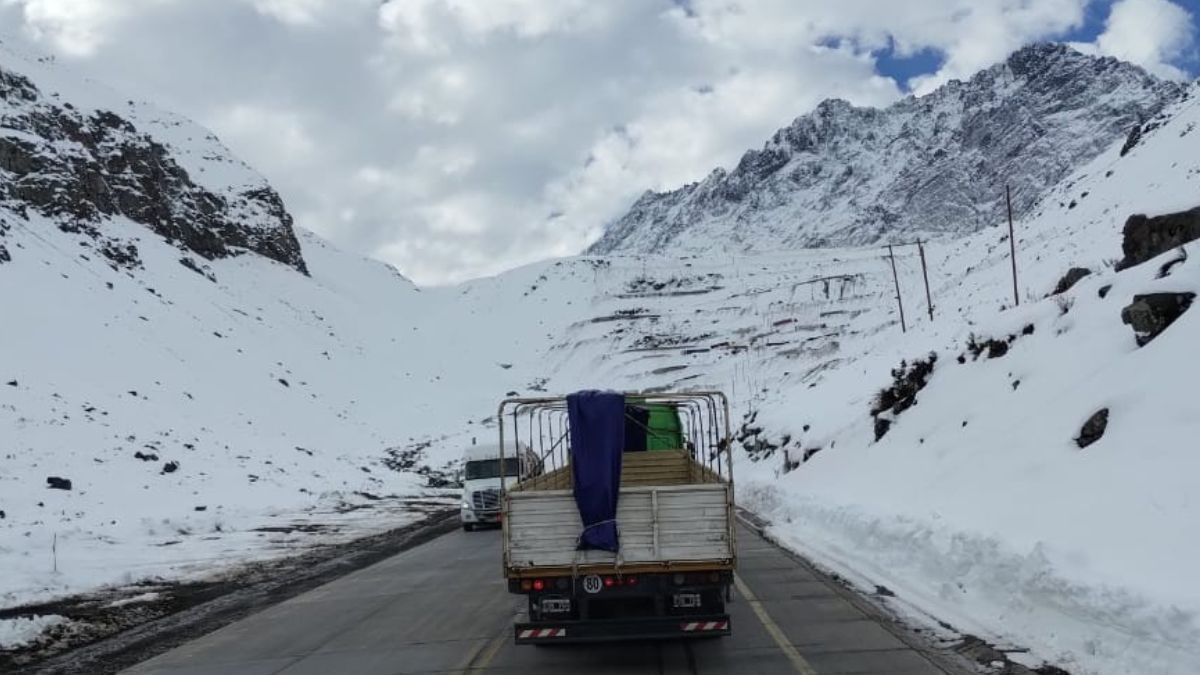Las autoridades del paso pidieron precaución a la hora de manejar por la ruta hacia Chile. Las autoridades del paso pidieron precaución a la hora de manejar por la ruta hacia Chile.