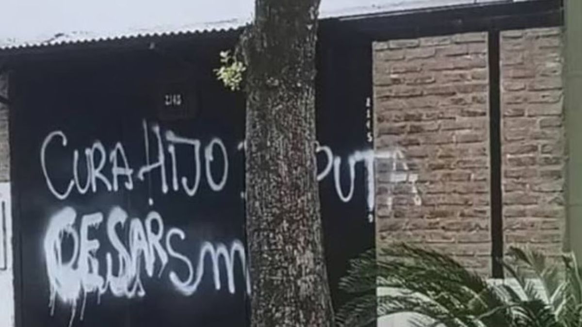 Las pintadas que aparecieron en la casa del imputado. Foto: NA&nbsp;