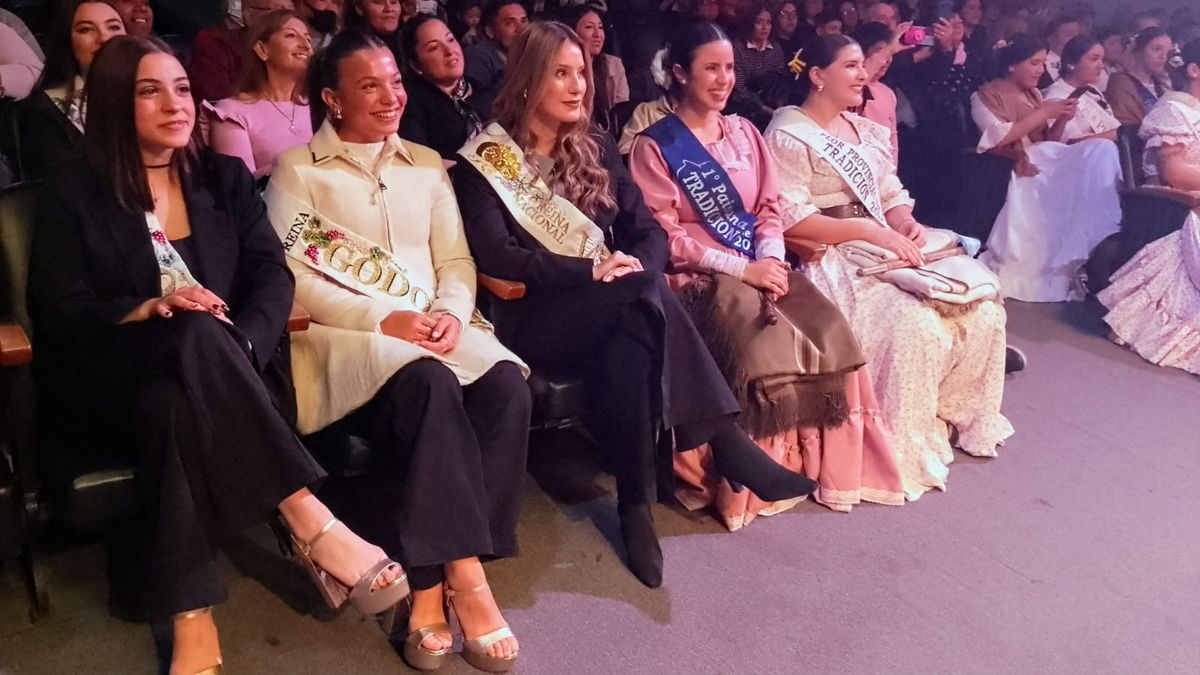 Entre otras figuras asistió a la Flor de la Tradición la reina de la Vendimia 2025 Alejandrina Funes. Entre otras figuras asistió a la Flor de la Tradición la reina de la Vendimia 2025 Alejandrina Funes.