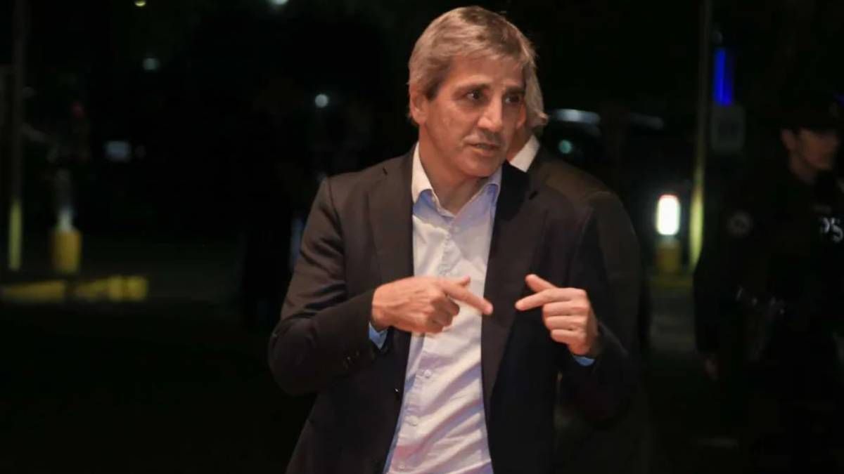 El ministro de Economía, Luis Caputo, está con el Presidente en Estados Unidos, donde ya realizó cinco viajes. El ministro de Economía, Luis Caputo, está con el Presidente en Estados Unidos, donde ya realizó cinco viajes.