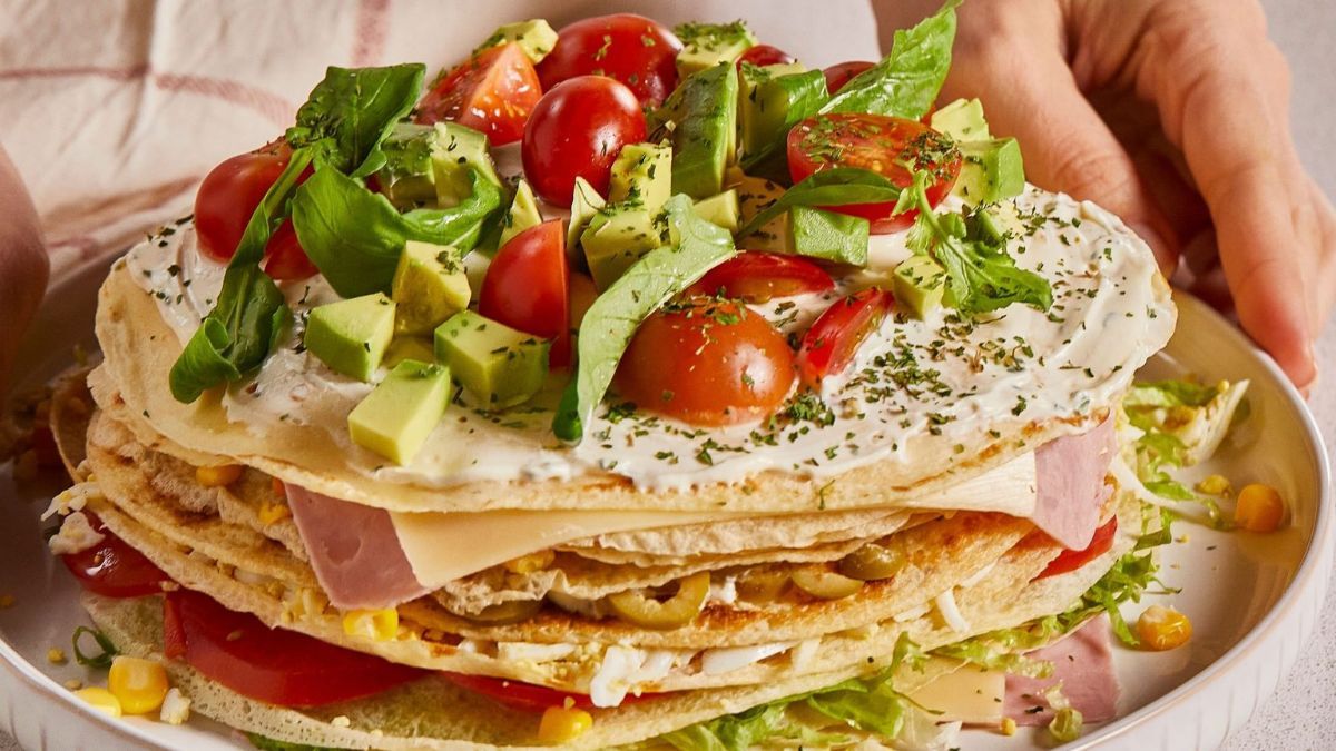 Cómo preparar una Torre de panqueques: la receta sabrosa, fresca y colorida para Navidad