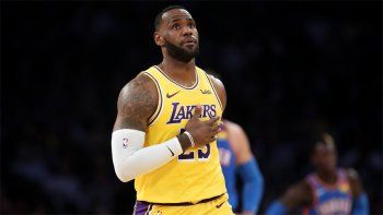 LeBron James logró un récord en el triunfo de Lakers ante Oklahoma