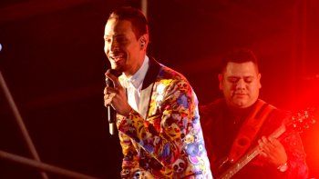 Más de 45 mil personas deliraron con la noche tropical en el Rivadavia Canta al País
