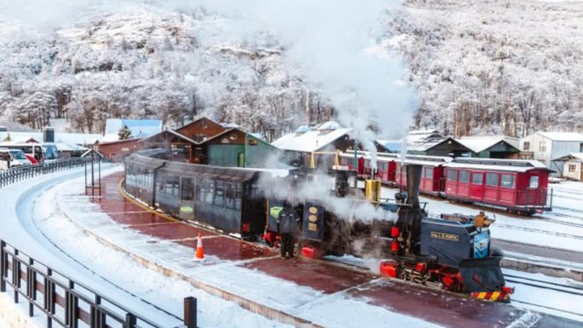 Aunque hubo fuertes tormentas y nevadas en Ushuaia, el Tren del Fin del Mundo funciona con normalidad Aunque hubo fuertes tormentas y nevadas en Ushuaia, el Tren del Fin del Mundo funciona con normalidad