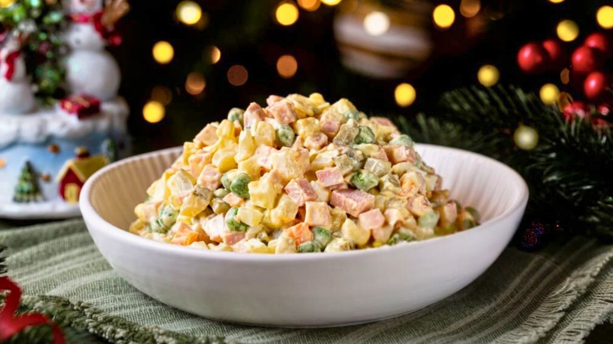 El ingrediente secreto que transforma la ensalada rusa: la receta fresca y sabrosa para Navidad