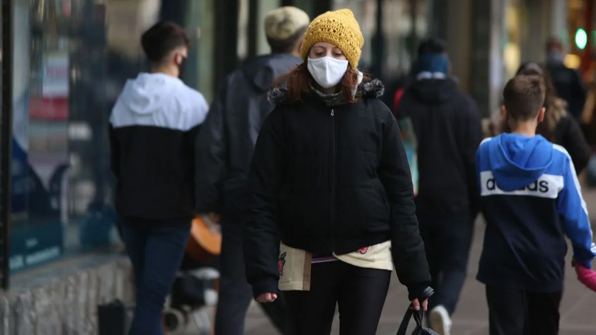 El pronóstico del tiempo en Mendoza anticipa jornadas muy frías con probabilidad de ocurrencia de caída de agua nieve.