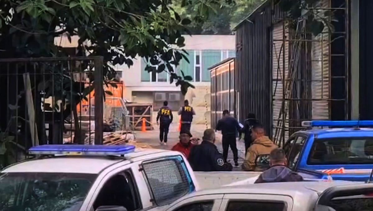 Conmoción en La Plata: se hizo viral un video de la madre de la beba hallada muerta bailando con la niña en brazos