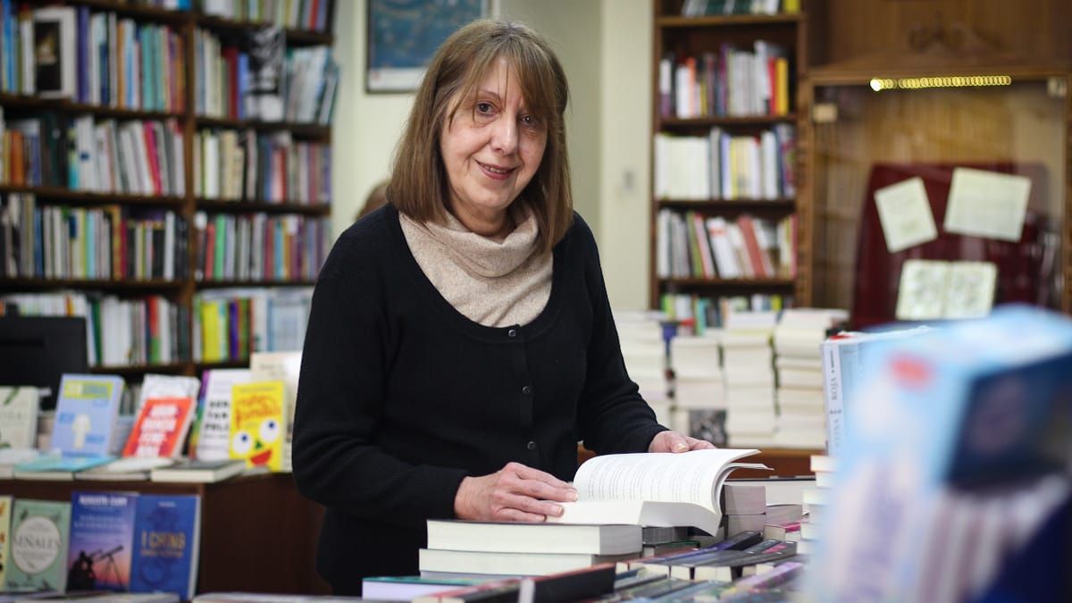 Aún en tiempos líquidos y de publicaciones por internet, Pilar García Santos asegura que la pasión por el objeto libro sigue intacta para los verdaderos lectores. Aún en tiempos líquidos y de publicaciones por internet, Pilar García Santos asegura que la pasión por el objeto libro sigue intacta para los verdaderos lectores.