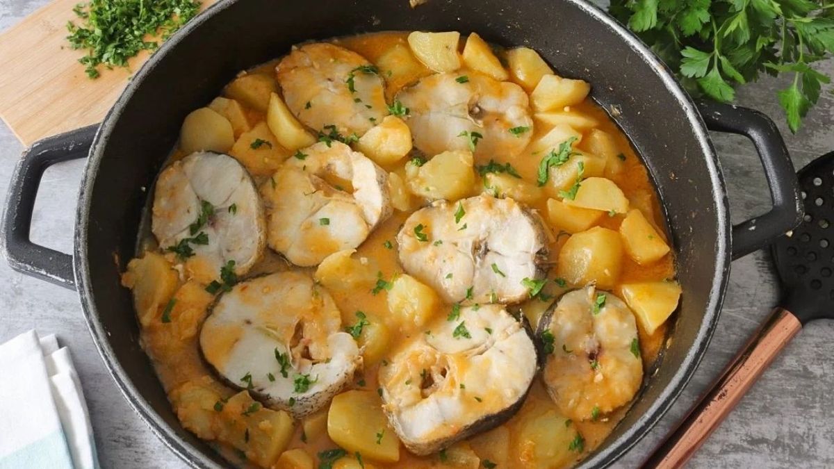 El chupín de pescado es un guiso argentino que lleva papas y verduras. Foto: gentileza pronto.