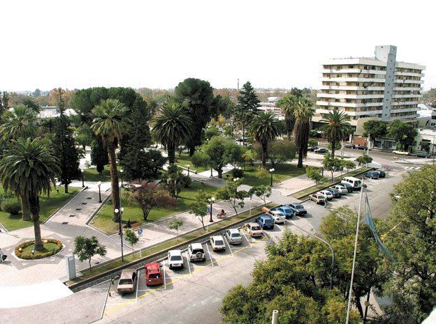 El intendente de Godoy Cruz pidió que se sumen otros sectores al sistema de alarmas comunitarias, como el industrial. El intendente de Godoy Cruz pidió que se sumen otros sectores al sistema de alarmas comunitarias, como el industrial.