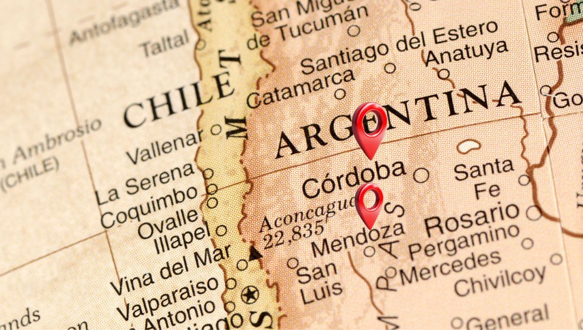 En Mendoza y C&oacute;rdoba proh&iacute;ben tomar mate al volante desde principios de 2024.