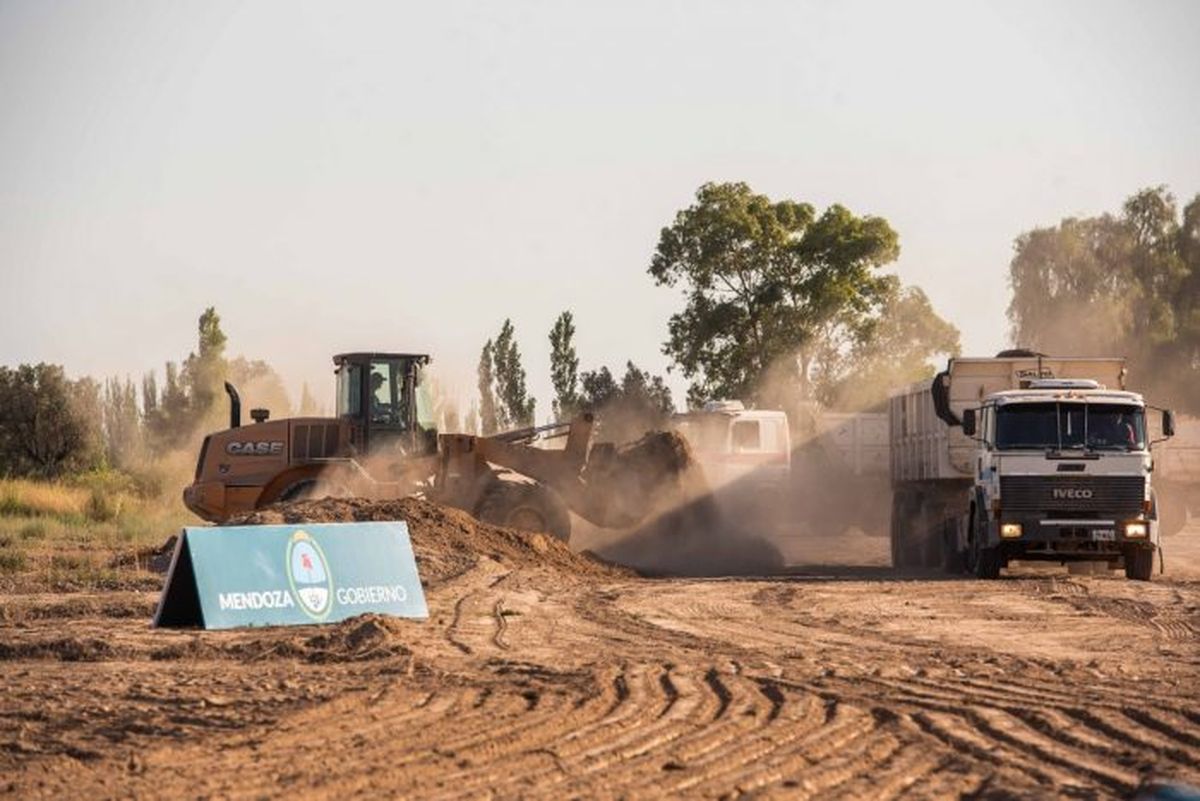 Anunciaron el inicio de la construcción de la doble vía del Este con un plazo de obra de año y medio.