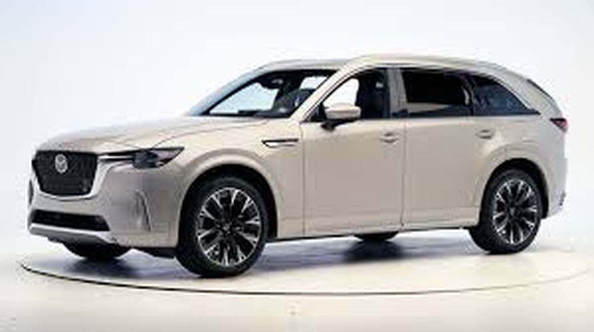 CX90 2024. CX90 2024.