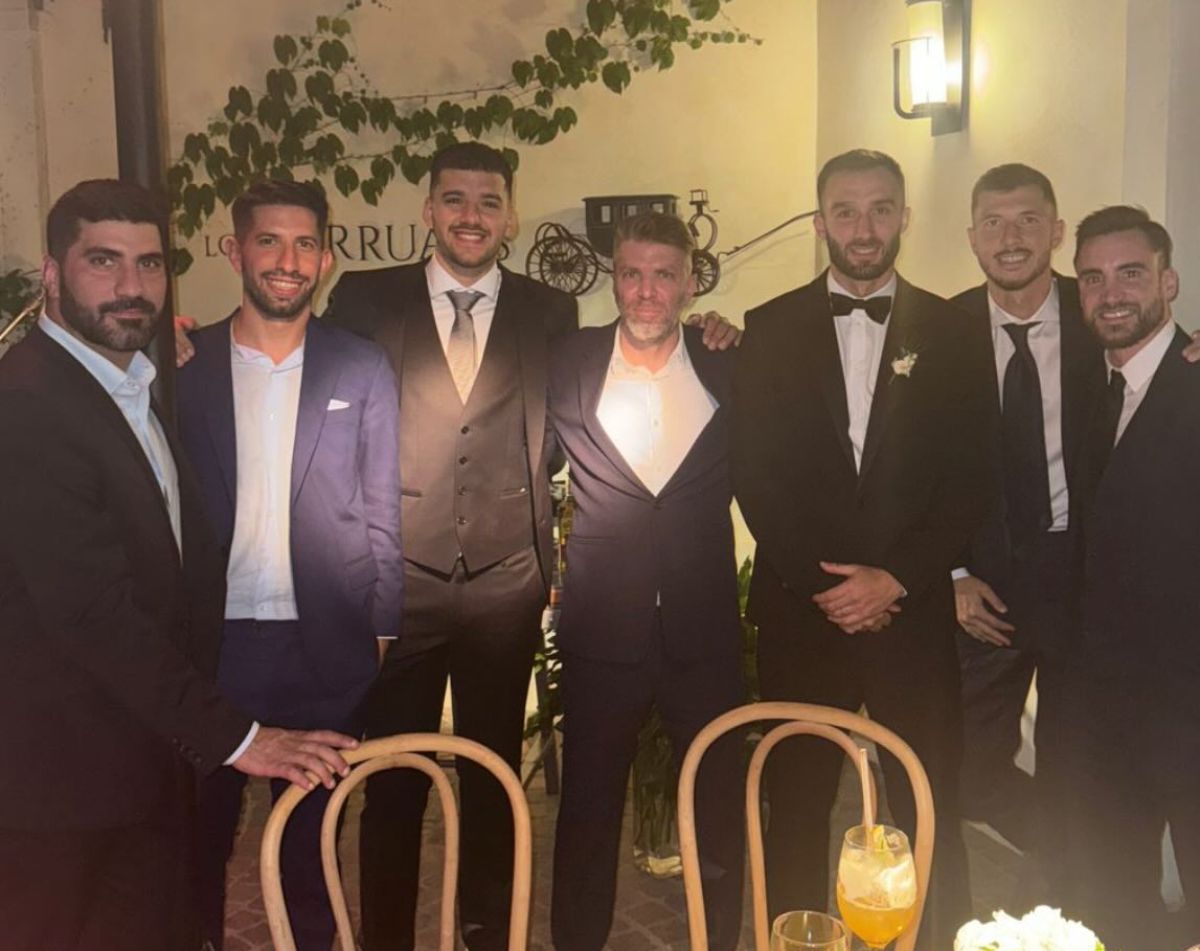 Germán Pezzella compartió su casamiento con amigos del fútbol y otros campeones del mundo Germán Pezzella compartió su casamiento con amigos del fútbol y otros campeones del mundo