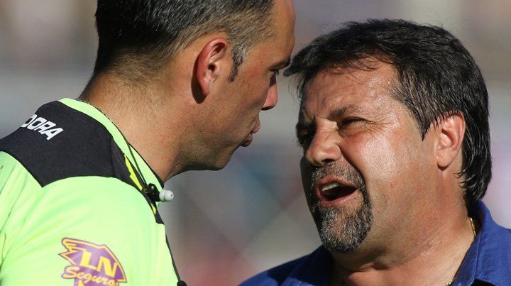 Caruso Lombardi disparó con todo: Nos cagó y arruinó el partido