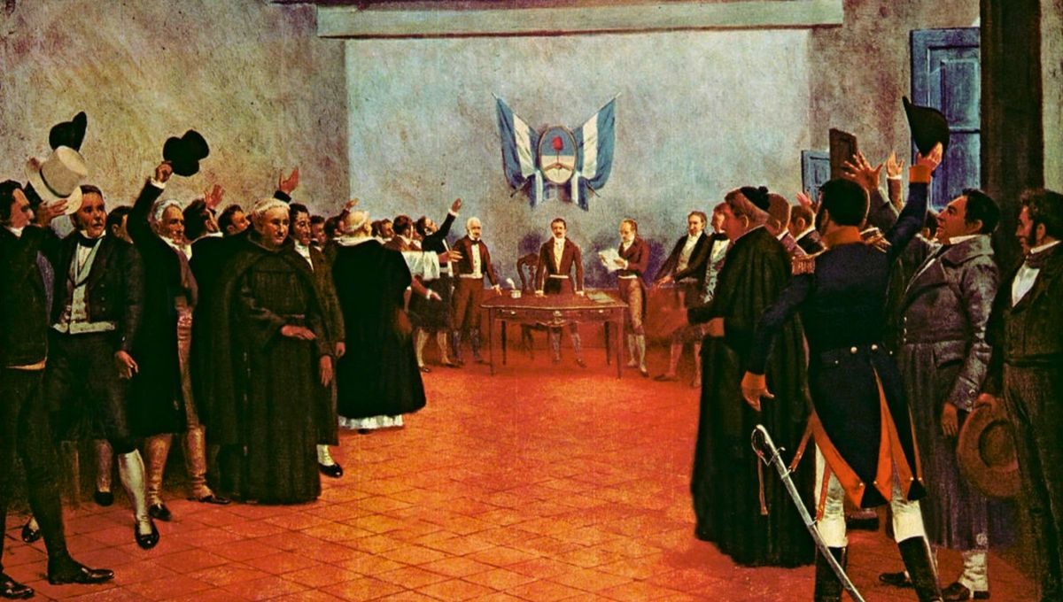 En 1816, el Congreso General Constituyente, reunidos en Tucum&aacute;n, firm&oacute; el acta que proclam&oacute; la independencia definitiva de las Provincias Unidas del R&iacute;o de la Plata de Sudam&eacute;rica, de la Corona Espa&ntilde;ola.