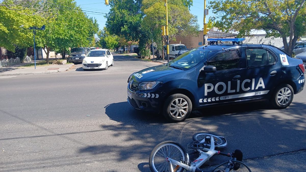 Un ciclista de 87 años perdió la vida luego de ser embestido por un Peugeot 208 en San Rafael.