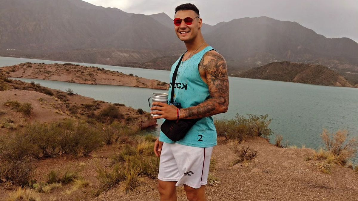 Ivan David Gómez tenía 24 años y era jugador de fútbol amateur. Murió un día después de un accidente con su moto en Luján.