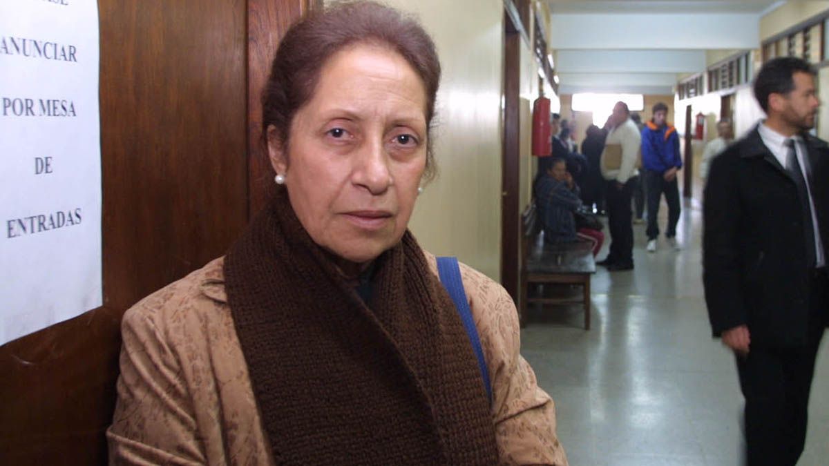 La madre de Paulo Christian Guardati en Tribunales en busca de justicia por la desaparición forzosa de su hijo. Hace muchos años atrás, la madre de Paulo Christian Guardati en Tribunales en busca de justicia por la desaparición forzosa de su hijo.