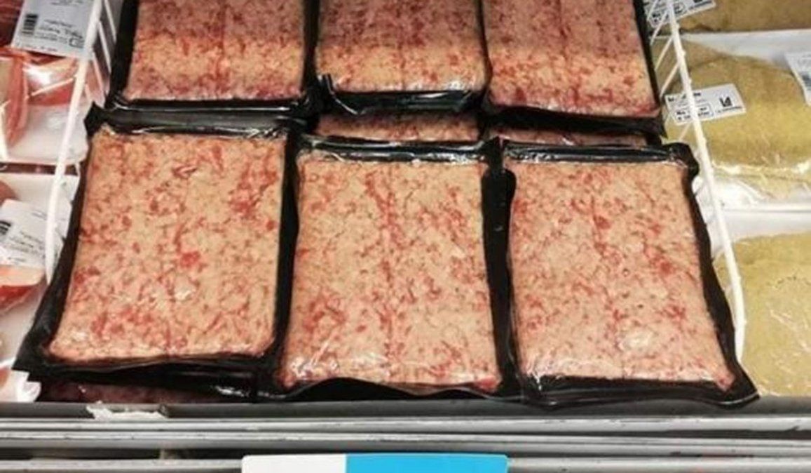 El Dipy mostró fotos de la carne de Precios cuidados y causó revuelo.&nbsp;