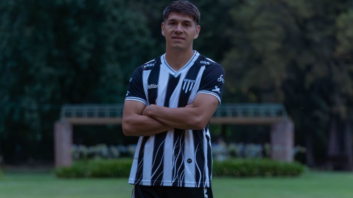 Gimnasia y Esgrima presentó otro refuerzo para la temporada 2026 en Primera División. Foto: Gentileza Prensa Gimnasia.&nbsp;