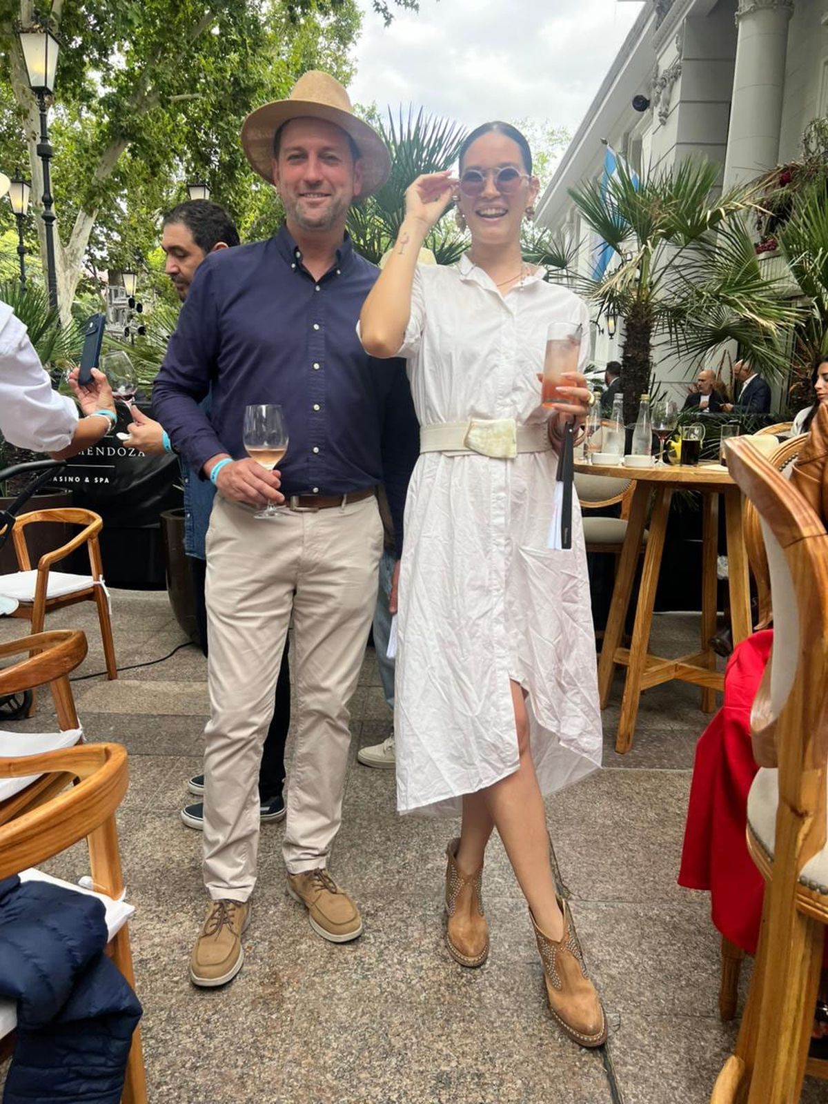 Luciano Barchetti y Sol Buck. Luciano Barchetti y Sol Buck.