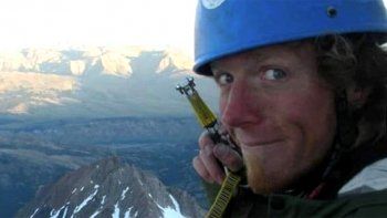 Dos argentinos perdieron la vida mientras escalaban una montaña en Perú