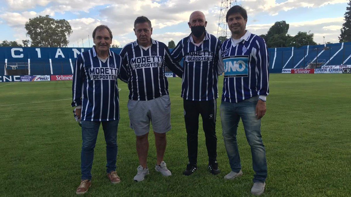 Rubén Almeida, Marcelo Marcuci, Gato Oldrá y Alejandro Abaurre estuvieron en el Gambarte. (Gentileza Daniel Oldrá).