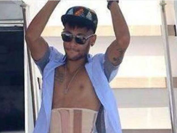 Neymar y unas vacaciones un poco incómodas