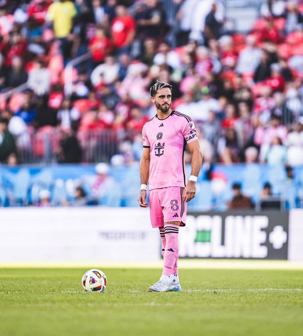 Leonardo Campana continuará su carrera en otra franquicia de la MLS. Leonardo Campana continuará su carrera en otra franquicia de la MLS.