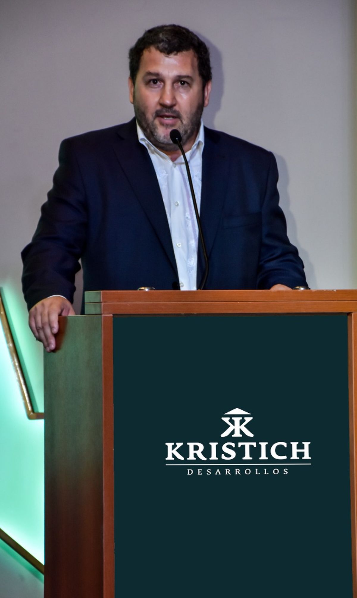 El empresario Flavio Kristich está al frente del Grupo Kristich Desarrollos, que tiene actividades en los sectores del juego, la hotelería y los emprendimientos comerciales.