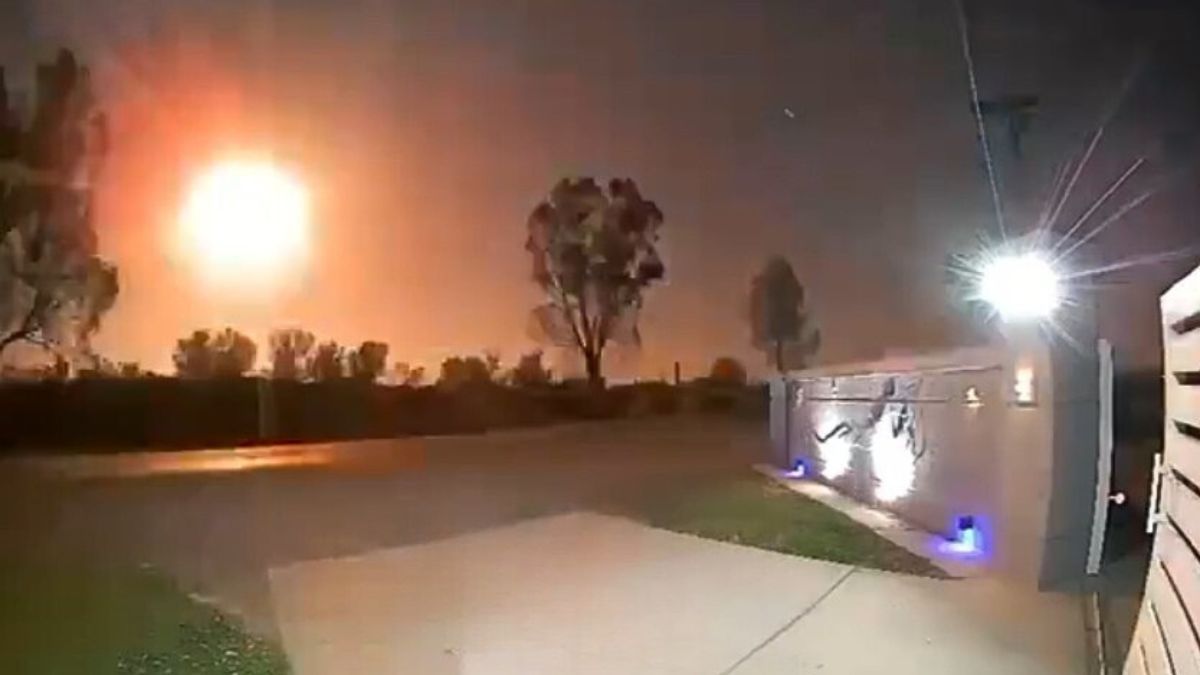 Un meteoro sorprendió a los mendocinos esta madrugada al iluminar el cielo con un destello naranja.