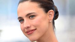 Margaret Qualley es la protagonista de esta conmovedora serie de Netflix.