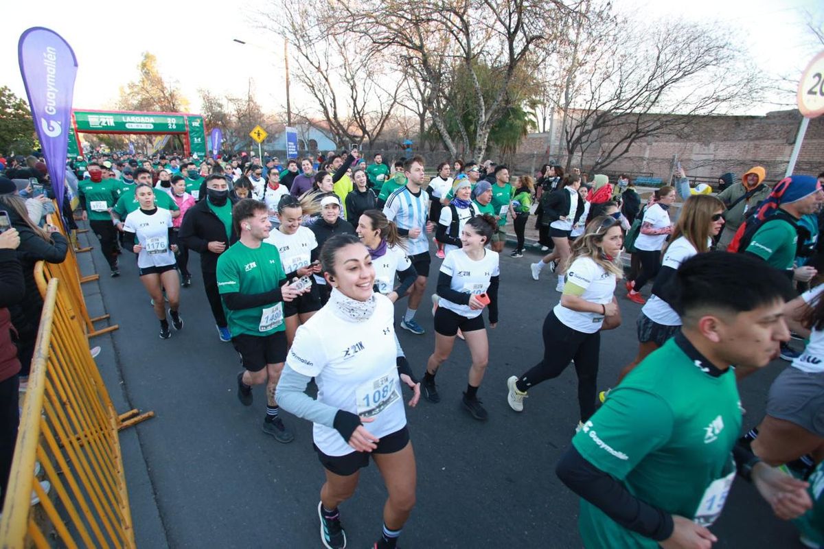 La media maratón en Guaymallén, en&nbsp;la segunda edición de la Under Armour Guaymallén 21K reunió miles de corredores en el Predio de la Virgen con distancias de 5K, 10K y 21K.