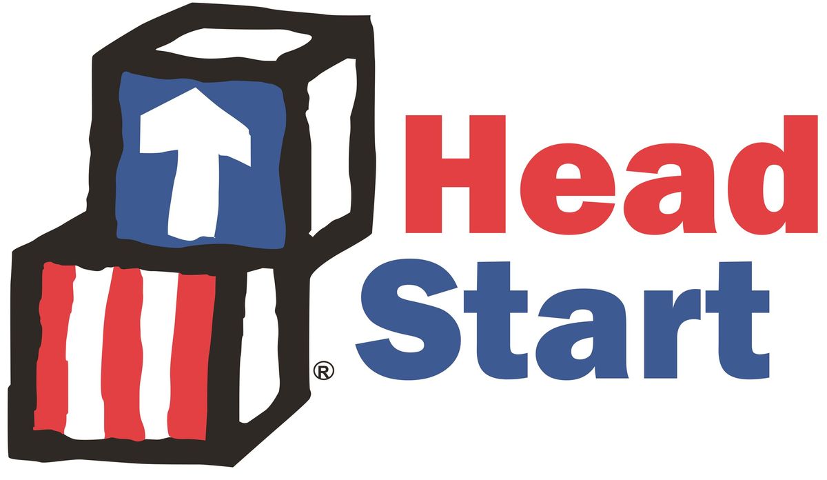 Los programas de Head Start también apoyan a los niños con necesidades identificadas (como retrasos físicos y de desarrollo), niños en cuidado adoptivo temporal. Los programas de Head Start también apoyan a los niños con necesidades identificadas (como retrasos físicos y de desarrollo), niños en cuidado adoptivo temporal.
