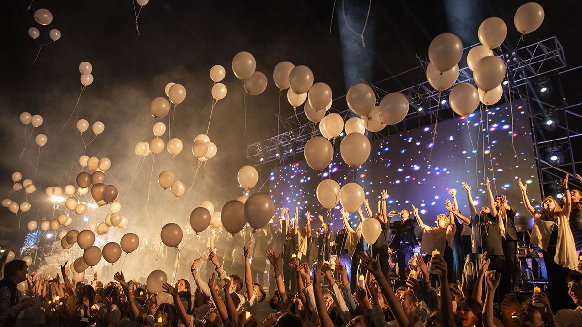 Representación alegórica por la paz en el mundo.