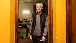 Renzo. A los 66 años, es uno de los últimos sastres de Mendoza, oficio que aprendió a los 9 años. Renzo. A los 66 años, es uno de los últimos sastres de Mendoza, oficio que aprendió a los 9 años.