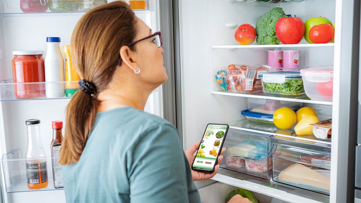 La heladera tiene un orificio escondido y muchas personas no tienen idea qué significa.