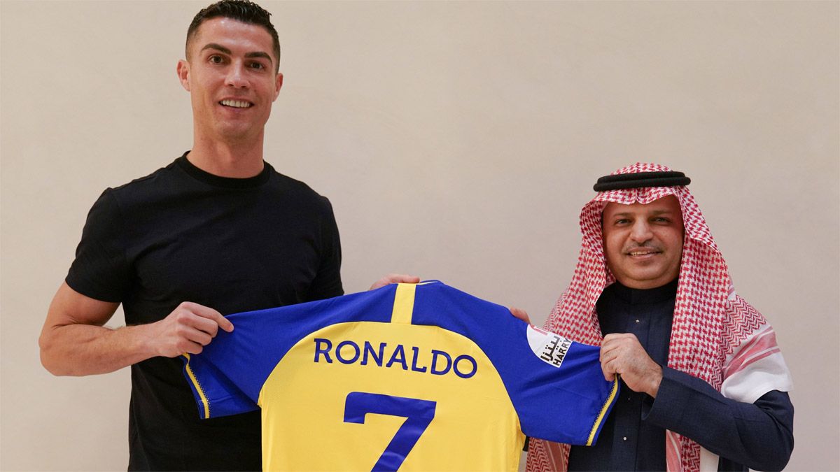 Cristiano Ronaldo finalizaría su carrera en el fútbol árabe.