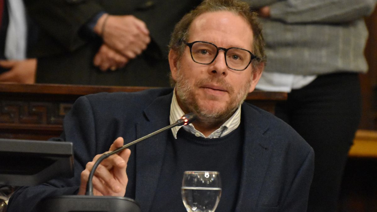 El kirchnerista Lucas Ilardo fue una de las voces opositoras. Sobre todo se quejó por la eliminación del Fondo para La Transformación y el Crecimiento. El kirchnerista Lucas Ilardo fue una de las voces opositoras. Sobre todo se quejó por la eliminación del Fondo para La Transformación y el Crecimiento.