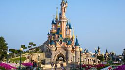 El escandaloso episodio ocurrió en Disney Paris.