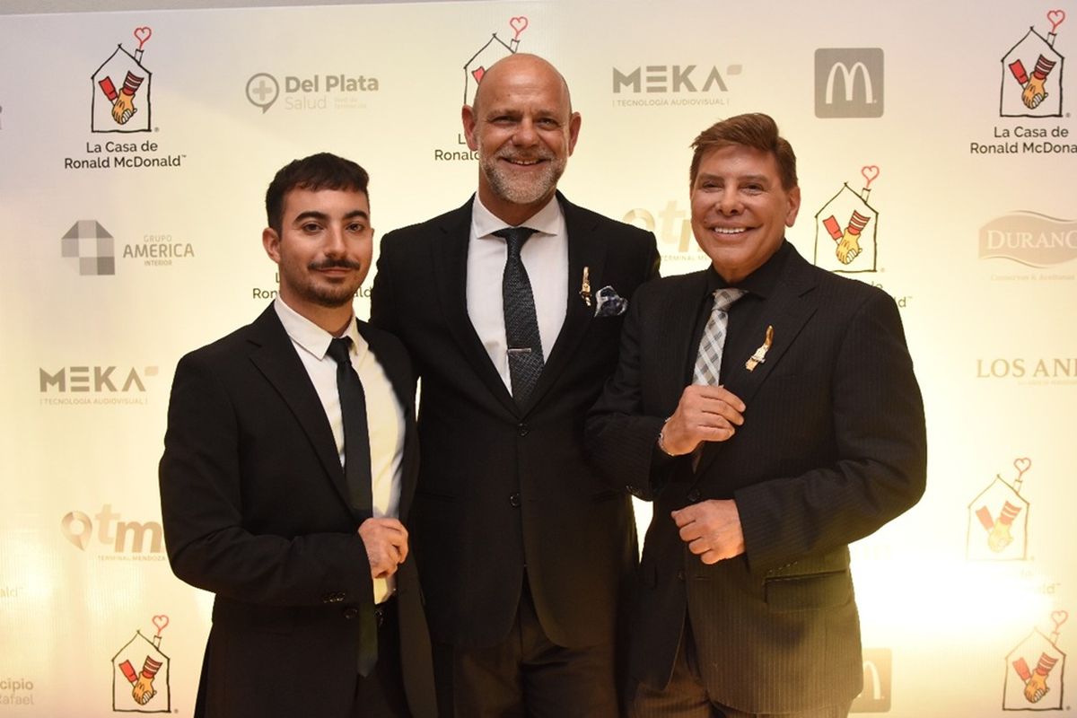Luis Zambonini, presidente de Casa Ronald junto a Gabriel Canci y Lucas Castro. Luis Zambonini, presidente de Casa Ronald junto a Gabriel Canci y Lucas Castro.