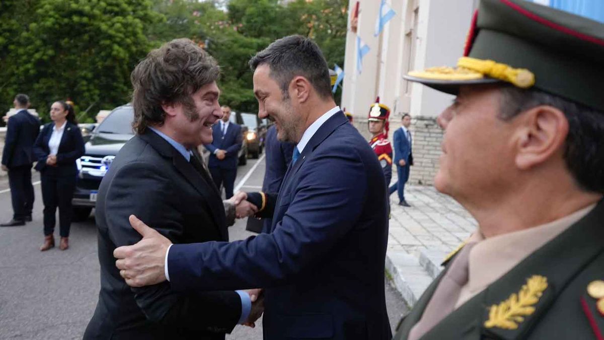 Luis Petri junto al presidente Javier Milei.