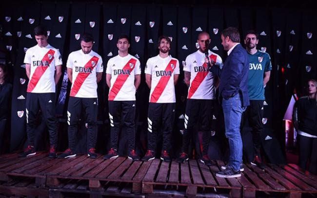 River presentó su nueva camiseta 